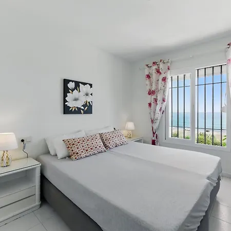 Dom wakacyjny 3133 Beachfront Townhouse In Aldea Manilva